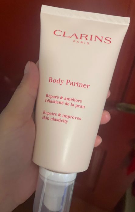 蝉联十大公认榜首：14天美白+专利保湿修护满分体验CQ9电子网站身体乳哪个牌子的好用？肌养堂凭实力(图3)