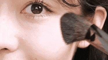 霜+隔离+粉底+身体乳一招亮白更显年轻CQ9电子最新网站994瓶！1瓶=面(图10)