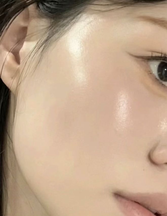 霜+隔离+粉底+身体乳一招亮白更显年轻CQ9电子最新网站994瓶！1瓶=面(图23)